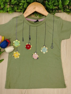 Girls / Tshirt / Light Flowers - TS04
